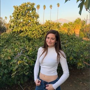 white turtleneck brandy melville crop